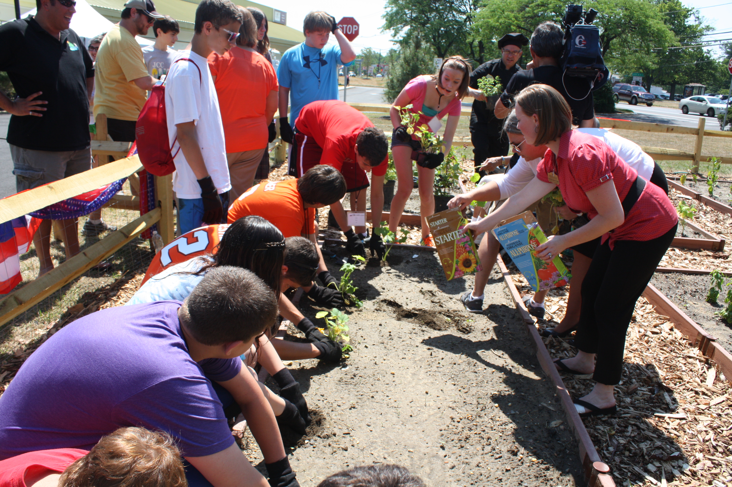 Spring Hills gardening 6